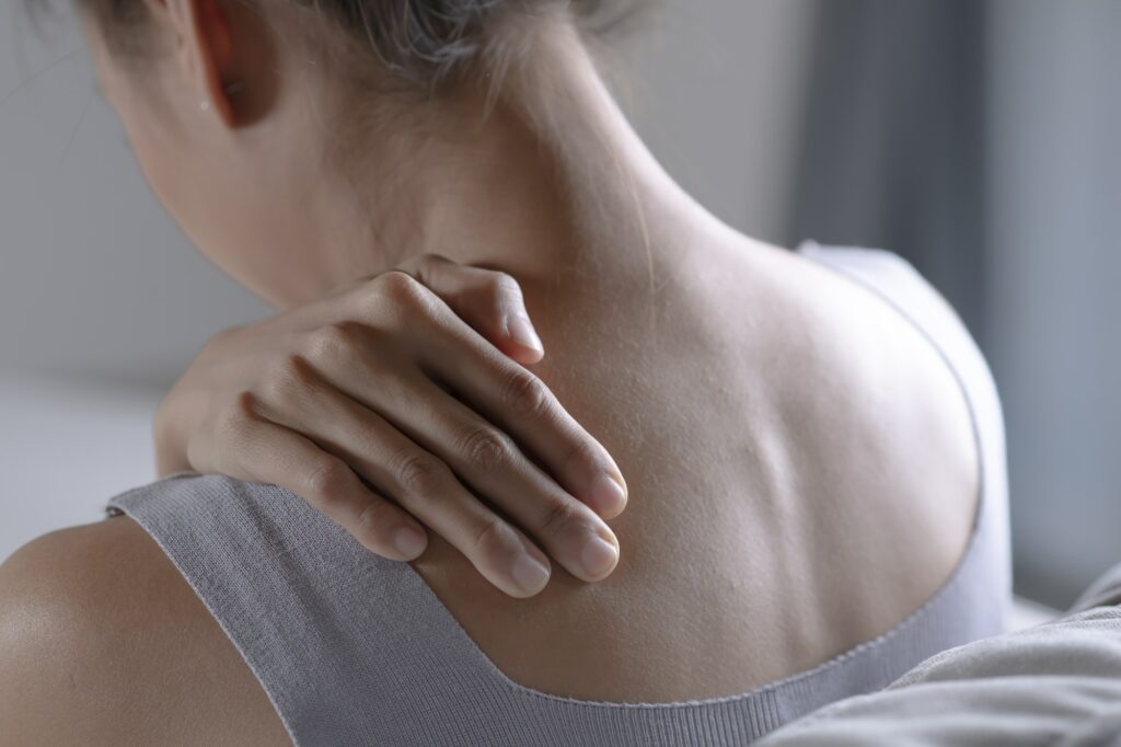 Woman has shoulder pain